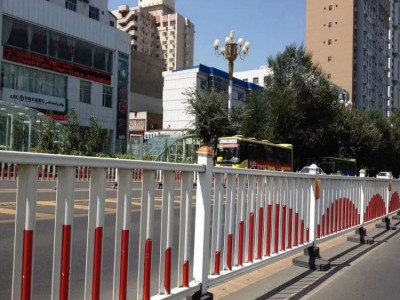 南宁交通护栏 市政隔离栏价格 闪电发货 质量保证