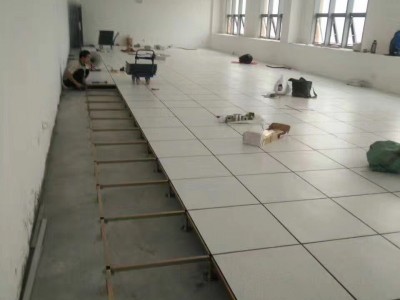 柳州防静电地板厂家 销售防静电地板 防静电地板定制 价格优惠