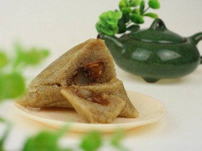 溢佳人蛋黄肉粽 南宁粽子批发 节日粽子礼盒 手工现包传统糕点