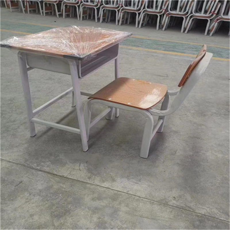 隆安一套固定课桌椅多少钱，桌椅加工厂