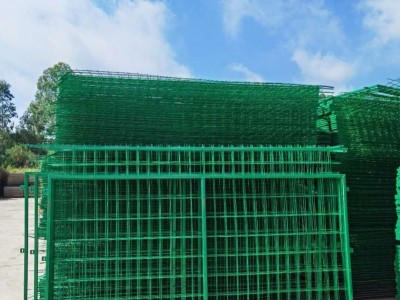 广西浸塑护栏网 浸塑护栏网厂家批发量大从优 浸塑防护网 浸塑隔离网