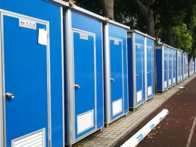 桂林移动厕所批发  2个蹲位移动厕所定制 建筑工彩钢环保厕所