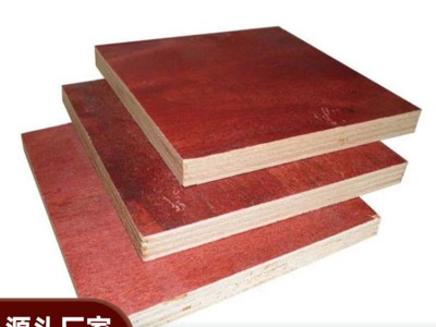 广西供应建筑覆膜板 建筑模板厂家 7层0.85建筑红板 厂家批发价格