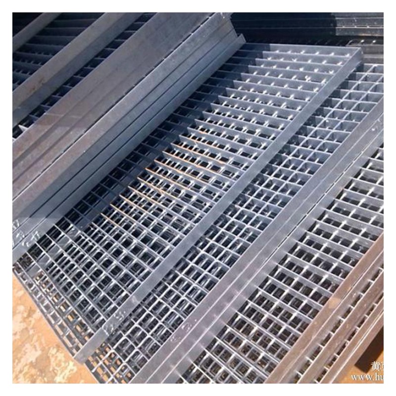 广西钢格板 格栅板厂家 加工定做各种型号楼梯踏步 平台用格栅板