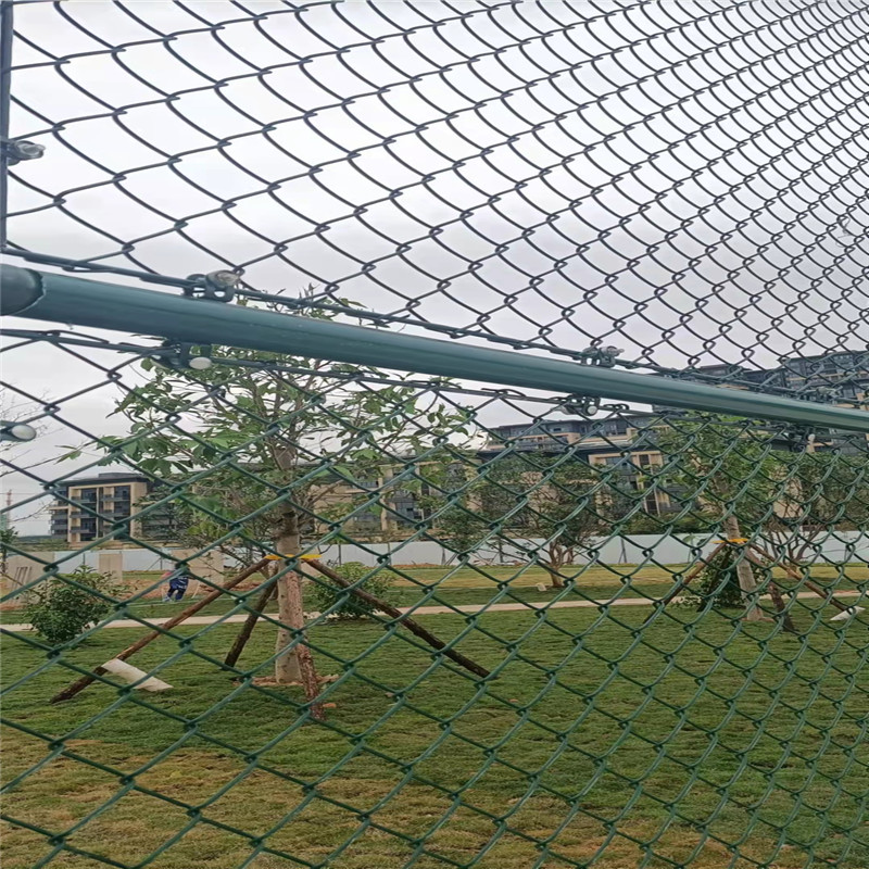 宗健 柳州市勾花球场围网生产厂家 篮球场围网 加工定制运动场护栏网