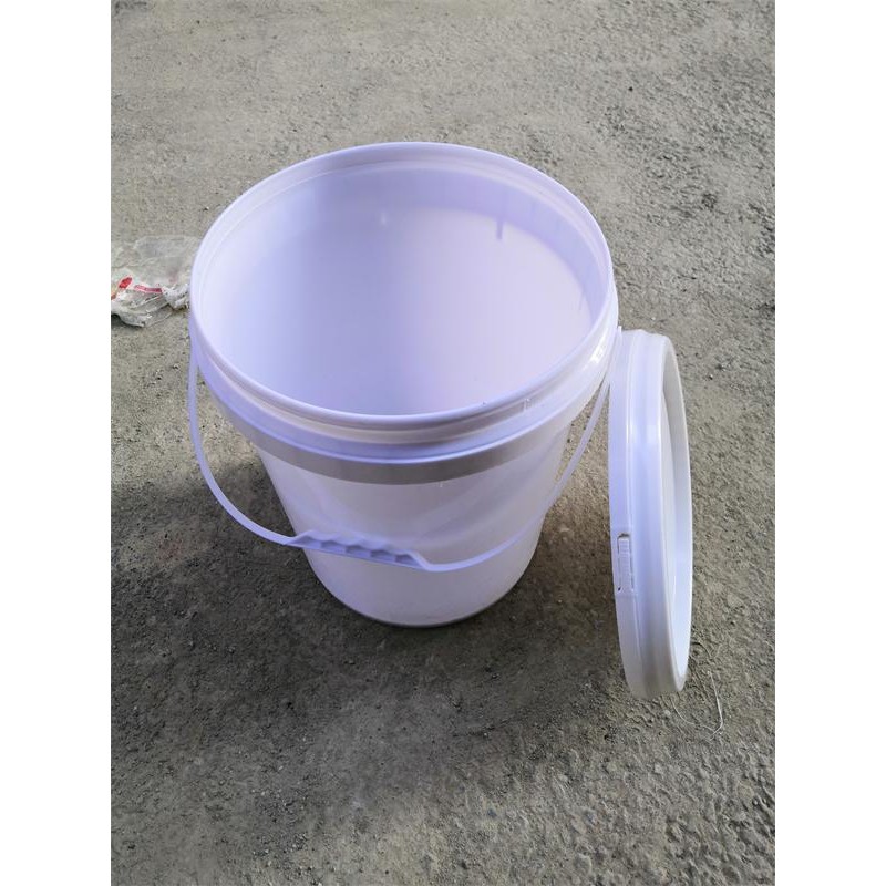百色塑料桶 化工桶 塑胶水塔 吨桶