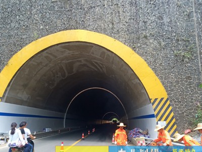 广西隧道减速震荡线划线厂家 飞驰交通 施工经验丰富