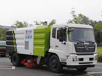 东风天锦扫路车现车 4m³垃圾箱 一车多用洒水带扫路 可加装高炮