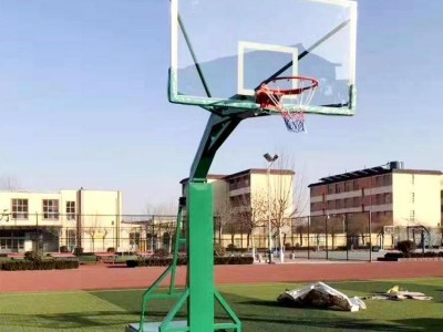 钦州篮球架批发厂家直销  批发移动式国标篮球架  价格实惠质量好