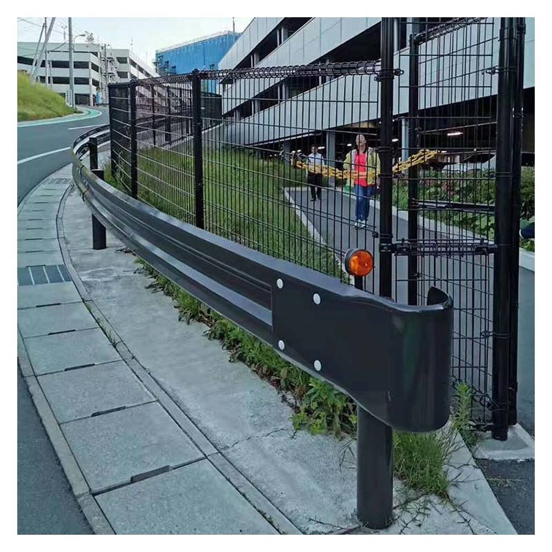 广西高速公路马路道路波形护栏 热镀锌梁钢防撞交通安全防护栏