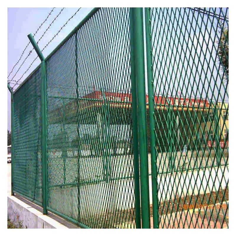 南宁体育场围网篮球场围栏足球场护栏 网体育场围栏框架铁丝护栏网