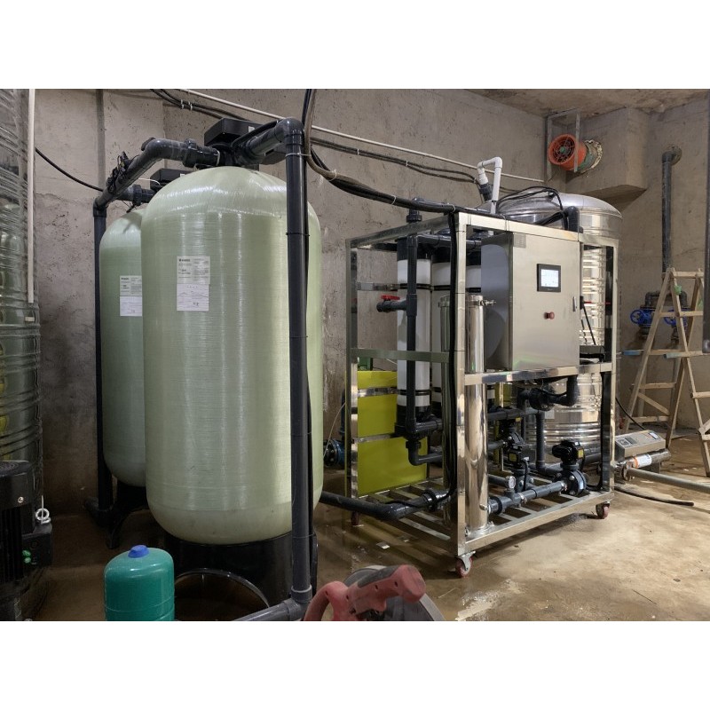 厂家定制10吨超滤设备 废水分离超滤系统 瓶装水超滤净化设备