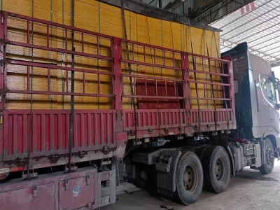 供应工程建筑红板 工程建筑用模板 标准红色木模板厂 佰威木业
