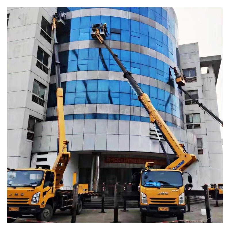 广西 24米/26米高空作业车出租 广告安装用高空作业平台