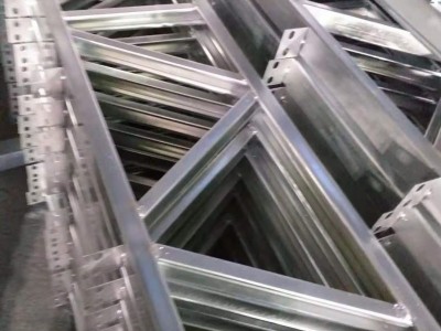 贵州钢结构批发 钢结构施工 钢结构厂房 钢结构工程 大型工业厂房工程 施工安装于一体