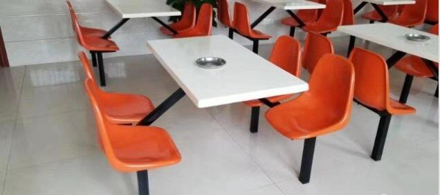 食堂餐桌椅.jpg